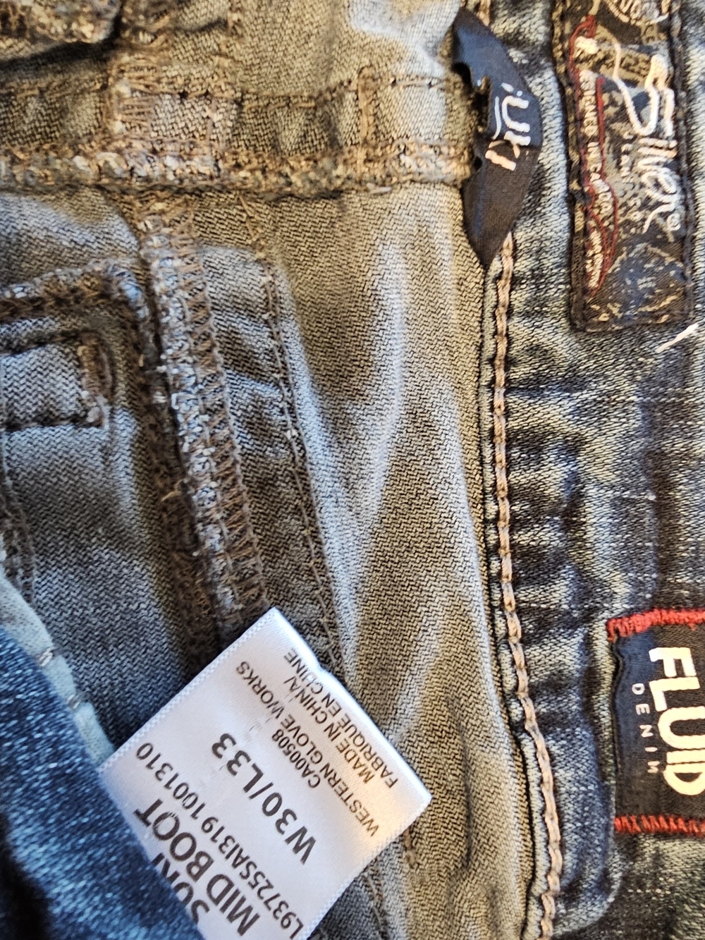 Silver Jeans Women's Relaxed Light Blue Denim Jeans - Picture 3 of 5